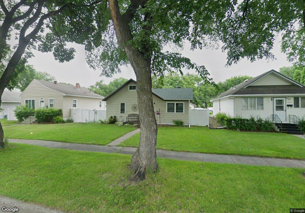 1537 7th St N, Fargo, ND 58102 - photo 1