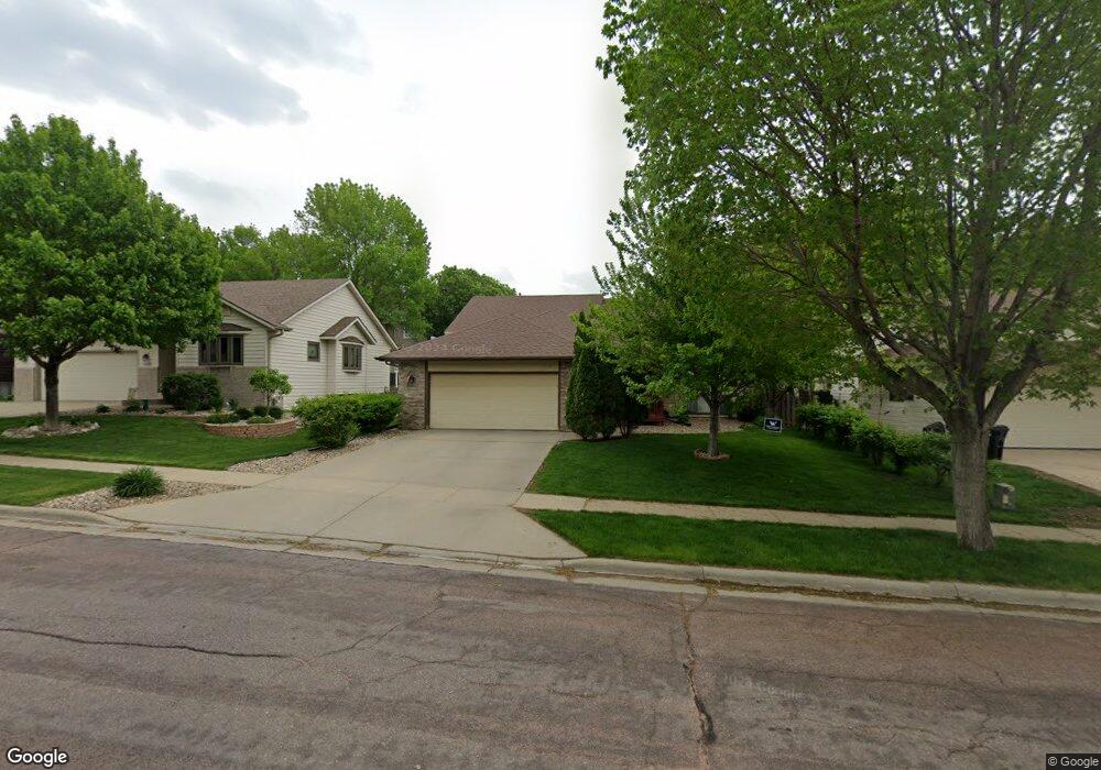 5212 E Fernwood Dr, Sioux Falls, SD 57110 - photo 1