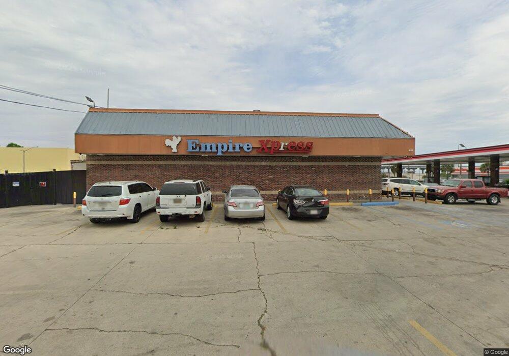 4301 Louisa Dr unit B, New Orleans, LA 70126 - photo 1