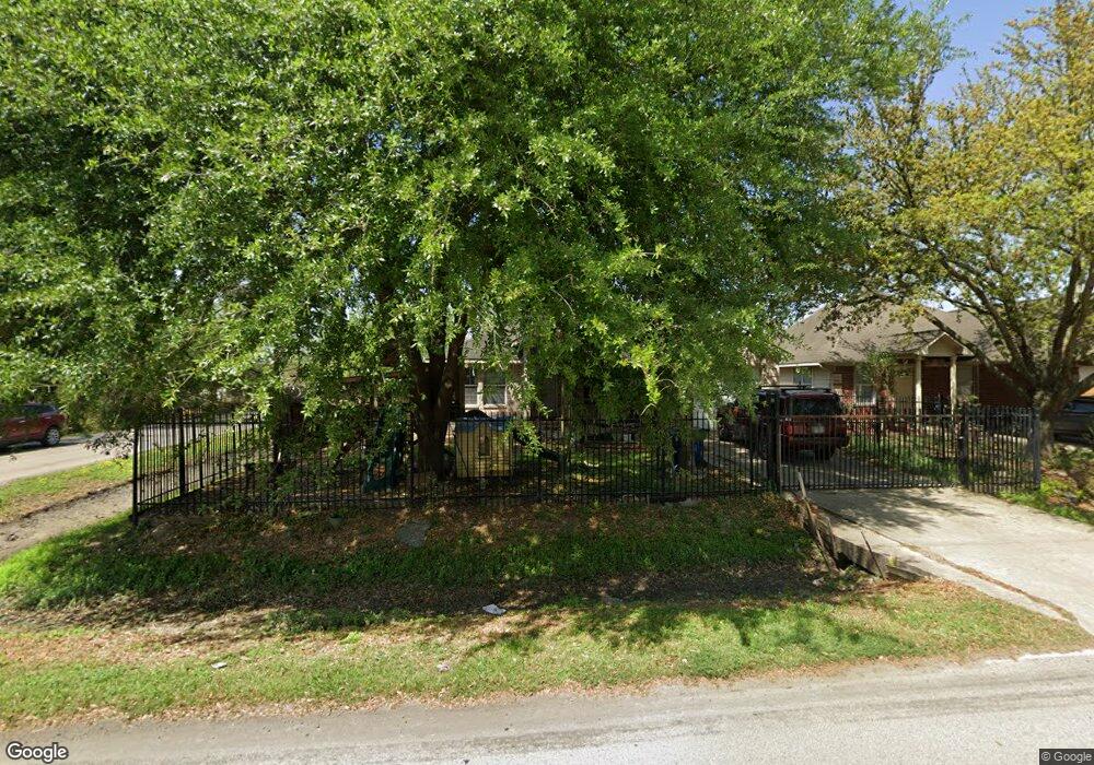 2403 Warwick Rd, Houston, TX 77093 - photo 1