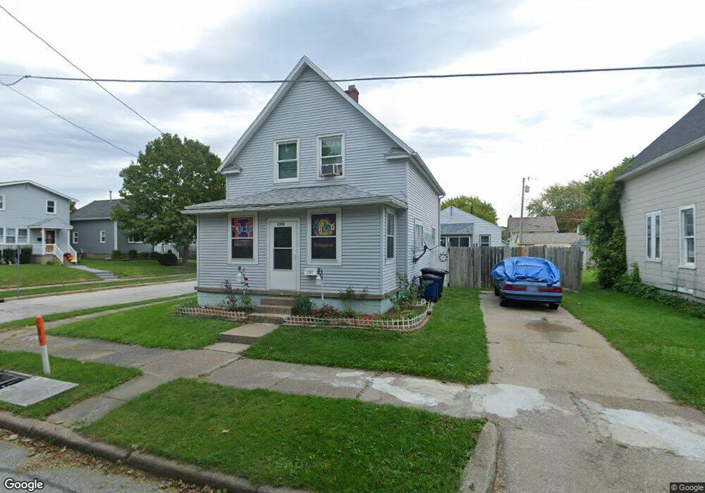 2302 4th St, Moline, IL 61265 - photo 1