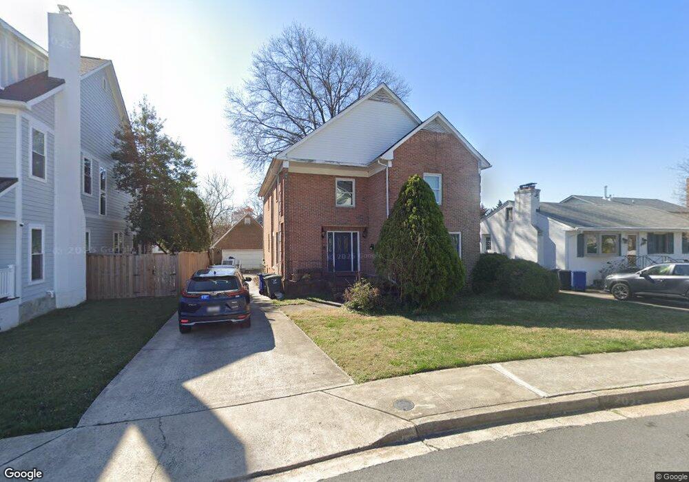 4930 18th St N, Arlington, VA 22207 - photo 1