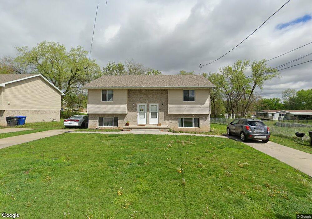 18 E Kenyon Ave, Des Moines, IA 50315 - photo 1