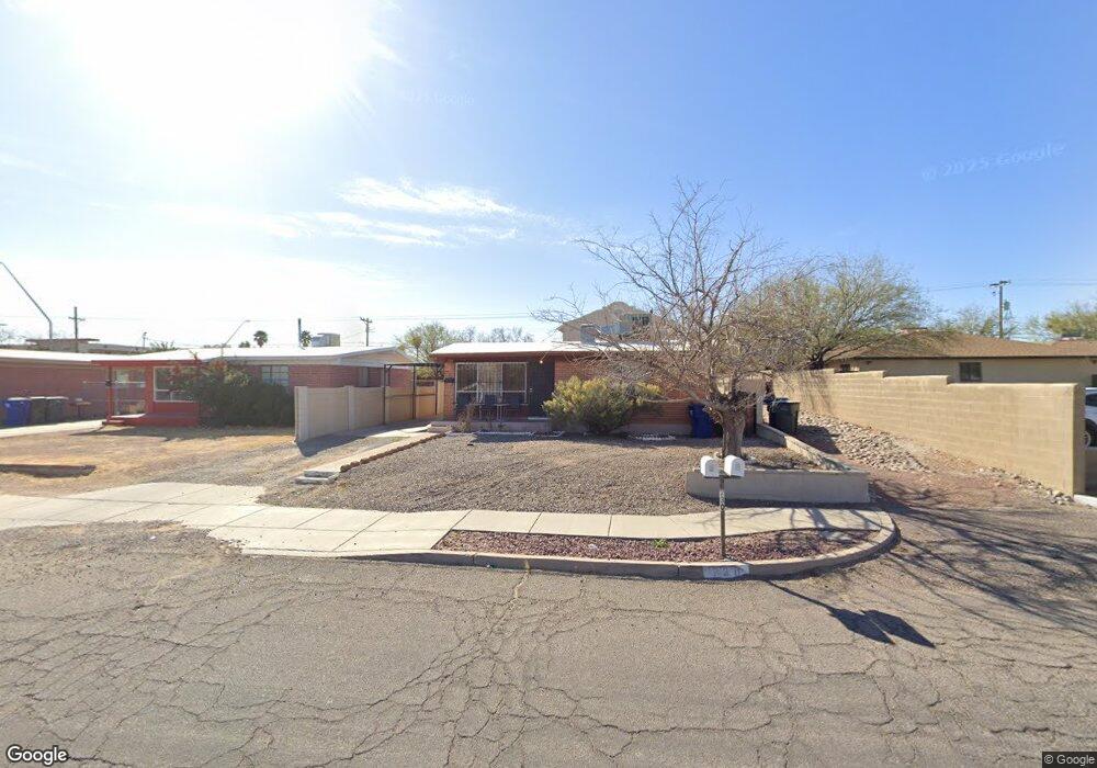 730 E Lester St unit 2, Tucson, AZ 85719 - photo 1