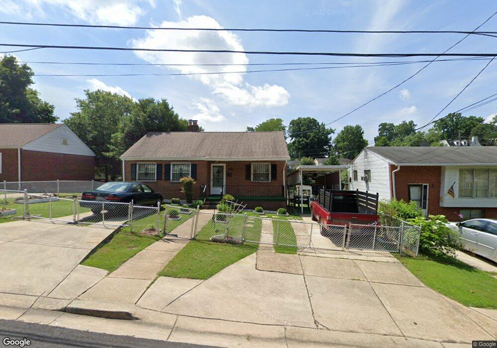 5411 Taussig Rd, Bladensburg, MD 20710 - photo 1