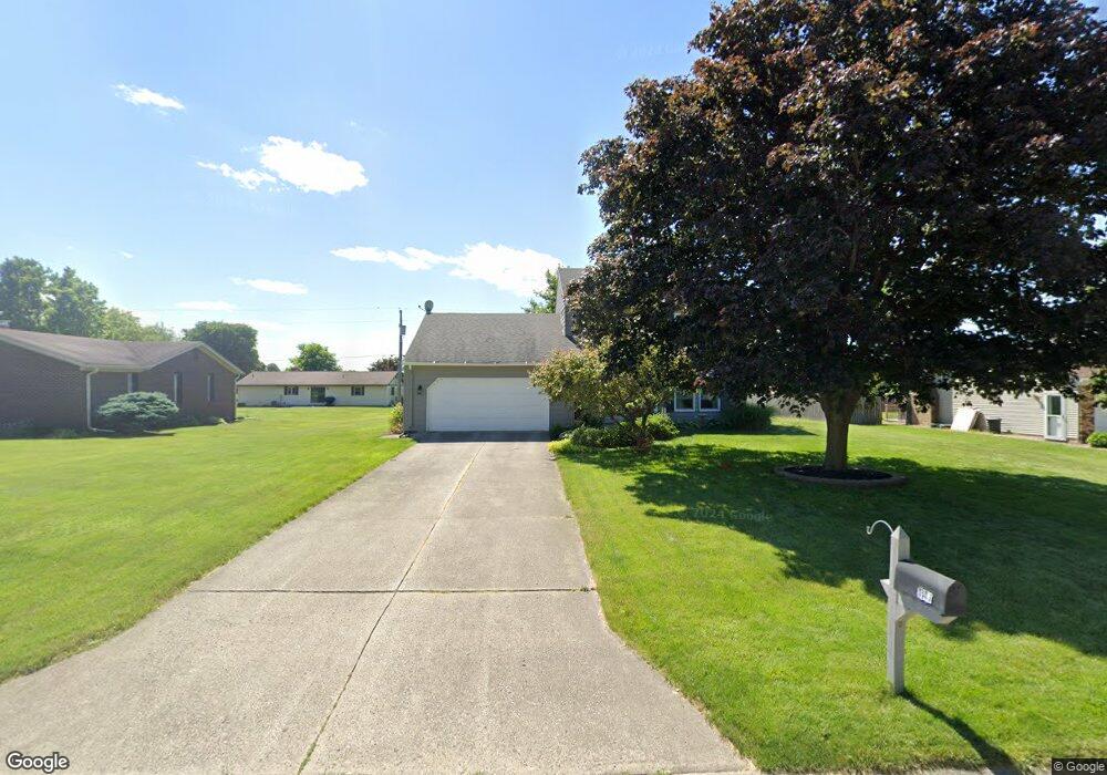 1147 Southland Dr, Bucyrus, OH 44820 - photo 1