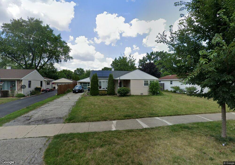 2405 Meadow Dr, Rolling Meadows, IL 60008 - photo 1