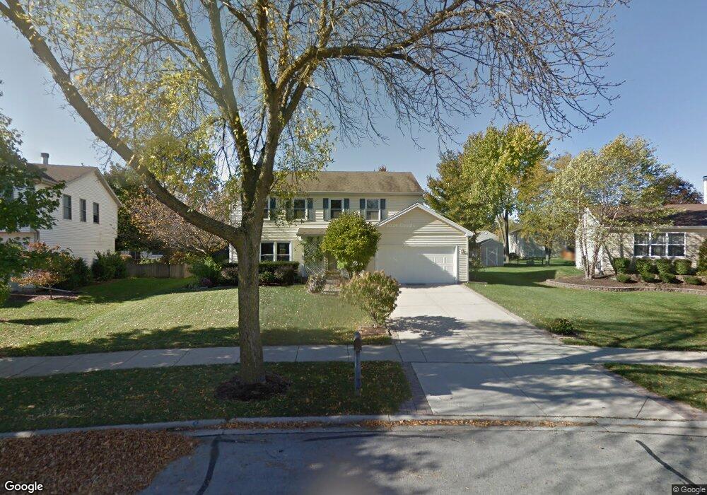 221 Briarheath Ln, Naperville, IL 60565 - photo 1