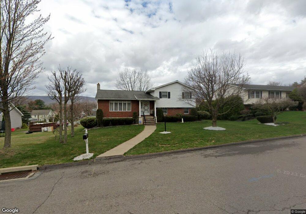 1207 Winthrop St, Archbald, PA 18403 - photo 1