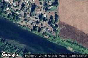 190 Steelhead Dr, Elkton, OR 97436
