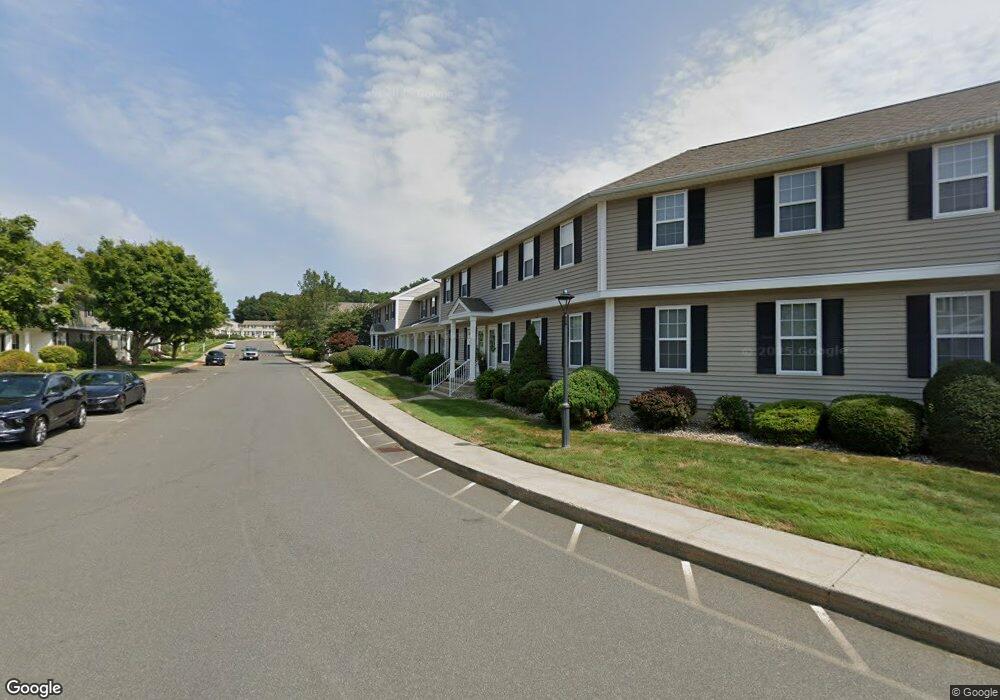 316 Meadowecrest Cir unit 316,3, Ludlow, MA 01056 - photo 1