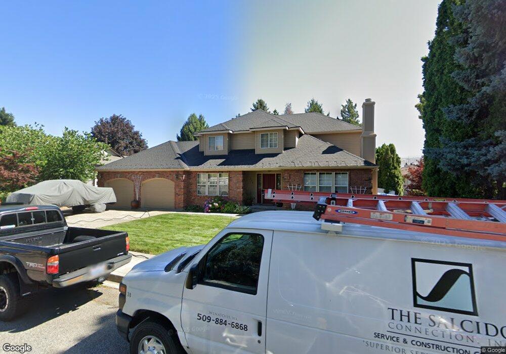 804 12th St NE, East Wenatchee, WA 98802 - photo 1