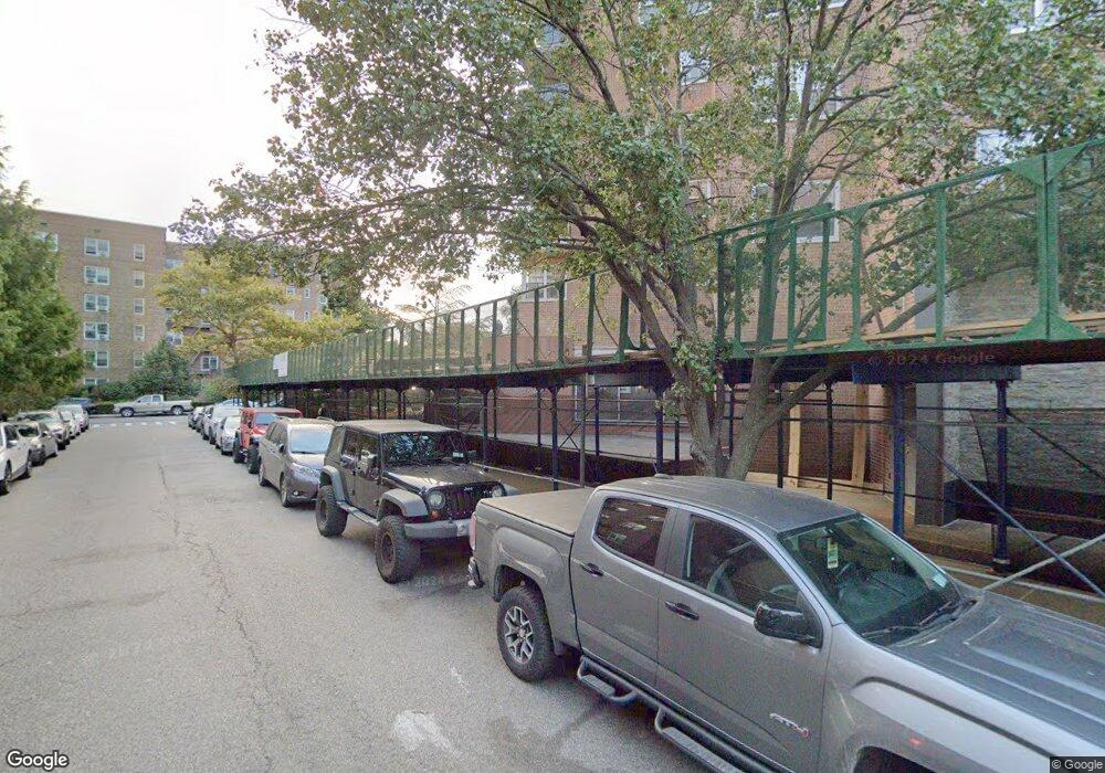 The Forester unit 5J, Forest Hills, NY 11375 - photo 1