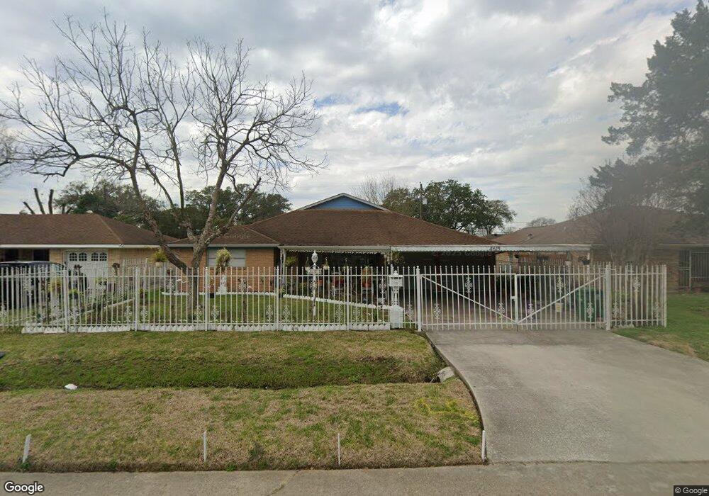 4615 Cetti St, Houston, TX 77009 - photo 1