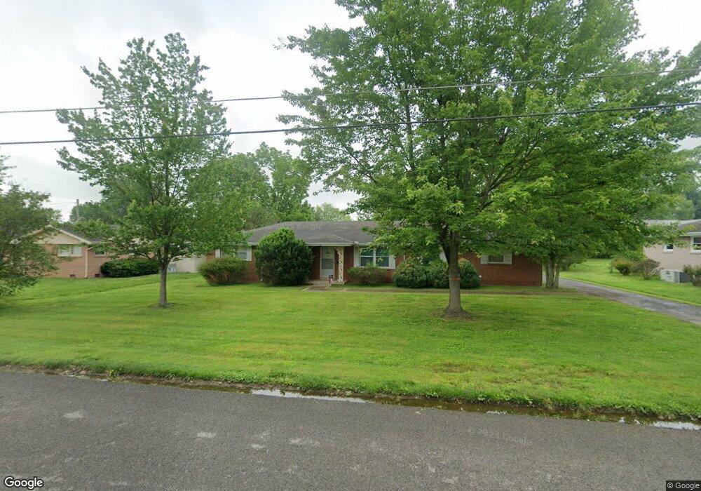 403 Dow Dr, Shelbyville, TN 37160 - photo 1