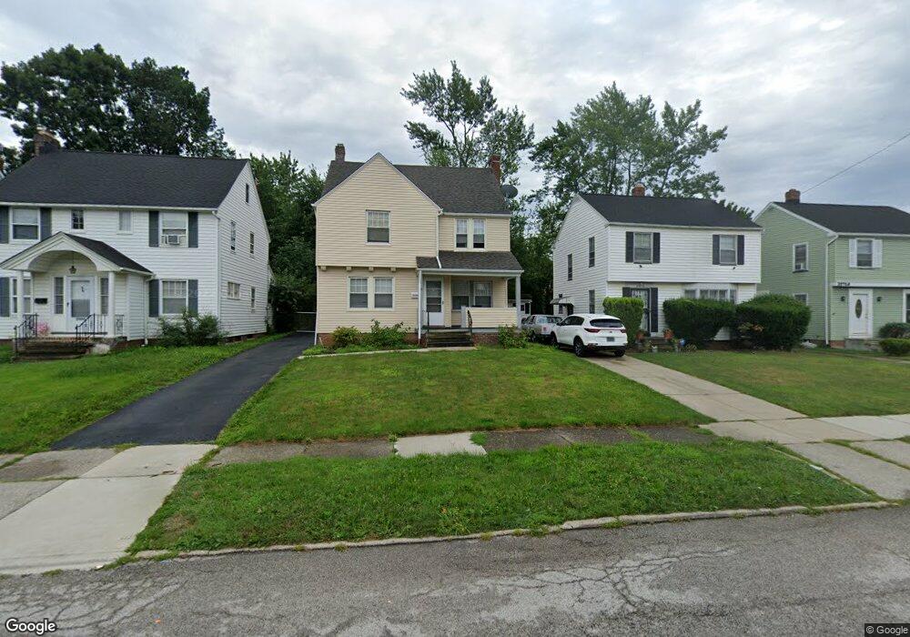 20800 Clare Ave, Maple Heights, OH 44137 - photo 1