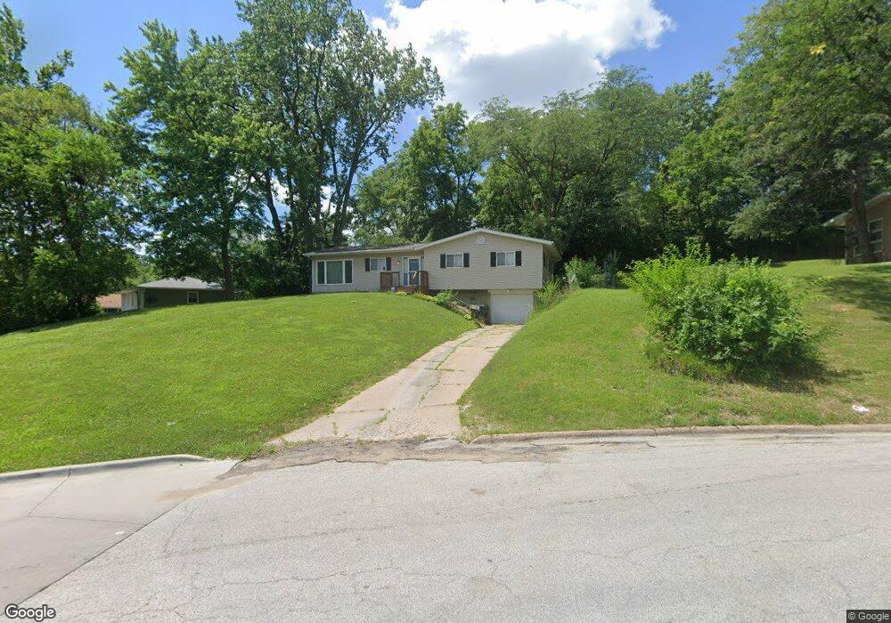 1 Waverly Ct, Davenport, IA 52804 - photo 1