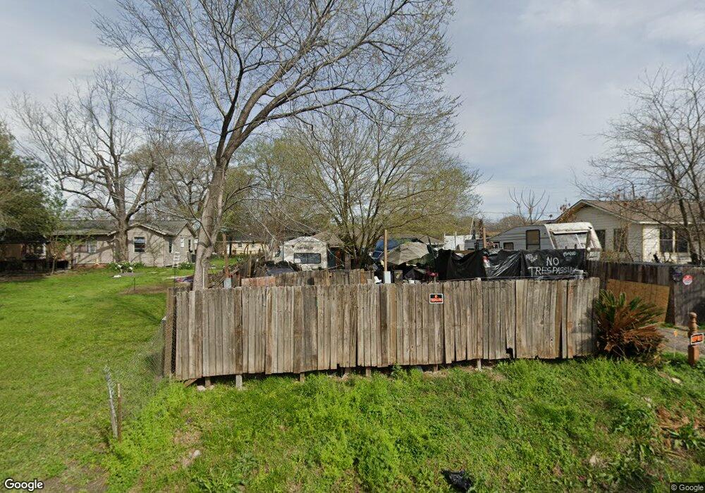 13513 Topeka St, Houston, TX 77015 - photo 1