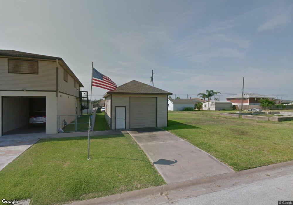 7811 Channelview Dr, Galveston, TX 77554 - photo 1