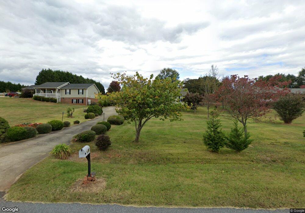 109 Morrison Creek Rd, Statesville, NC 28625 - photo 1