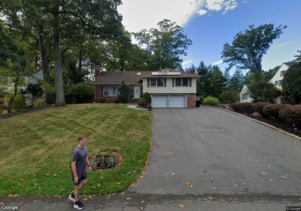 1019 Oak Ln unit 23, Plainfield, NJ 07060 - photo 1