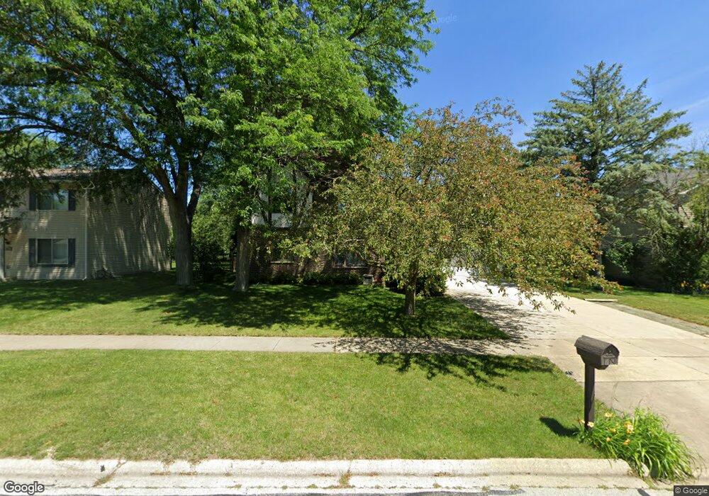 1267 Windemere Ave, Naperville, IL 60564 - photo 1