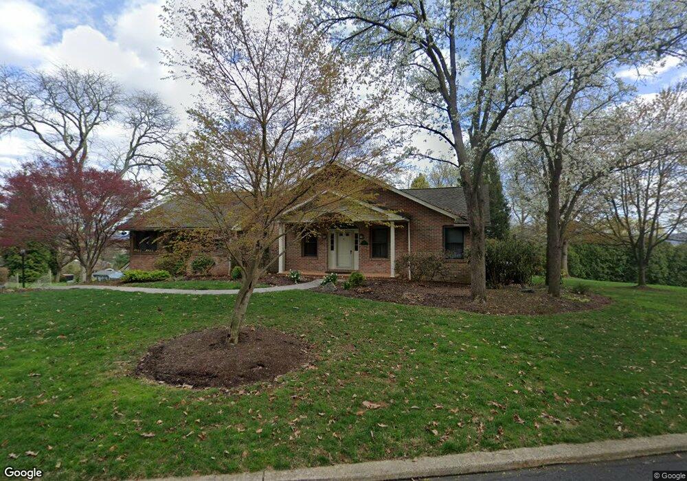 123 W 37th St, Reading, PA 19606 - photo 1