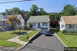 36 Harding Ave, Valhalla, NY 10595