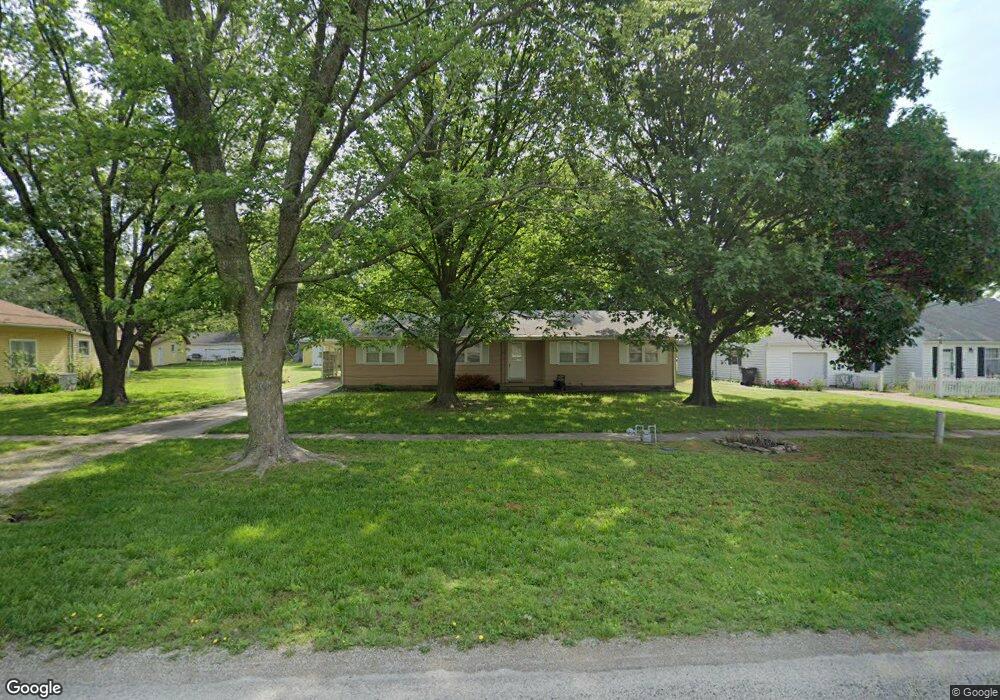 105 S Huston St, Altamont, KS 67330 - photo 1