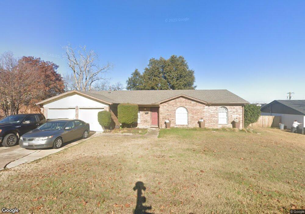 8109 Jerrie jo Dr, North Richland Hills, TX 76180 - photo 1