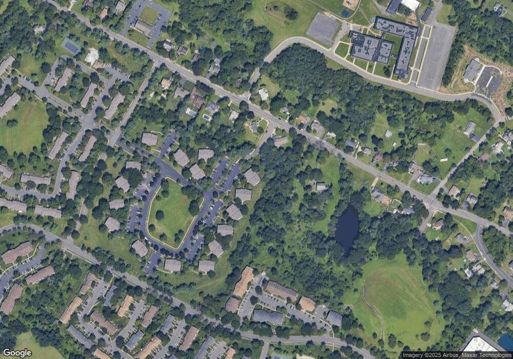 91 Crabapple Ln, Franklin Park, NJ 08823 - photo 1