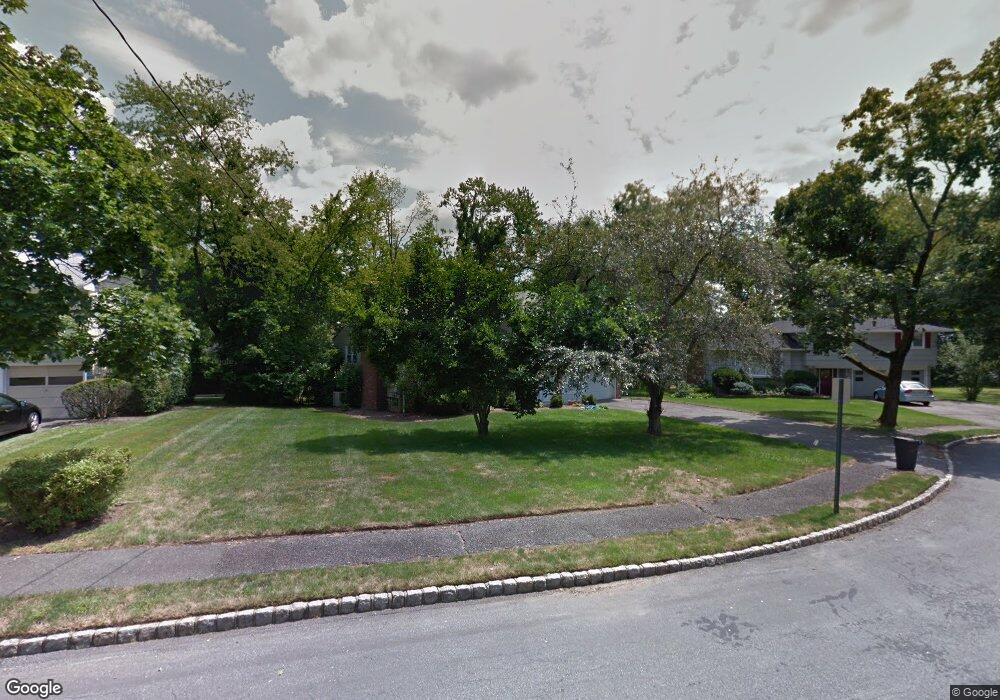 9 Bristol Ct, Livingston, NJ 07039 - photo 1