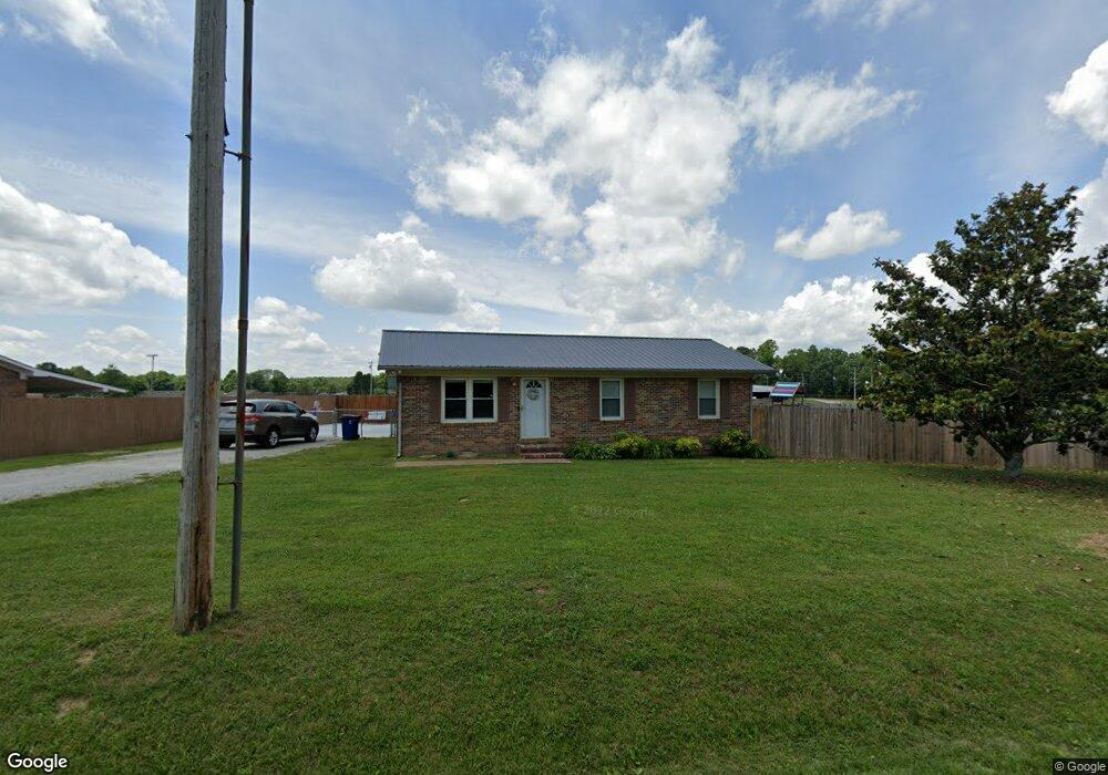 813 Sedgefield Ct, Manchester, TN 37355 - photo 1