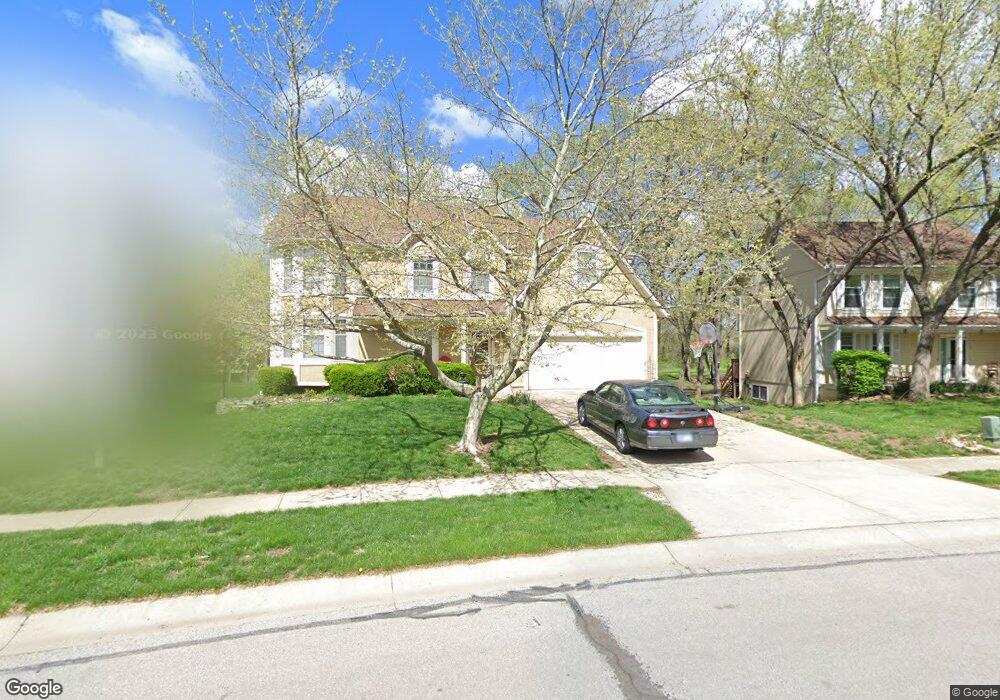 5400 Alden St, Shawnee, KS 66216 - photo 1