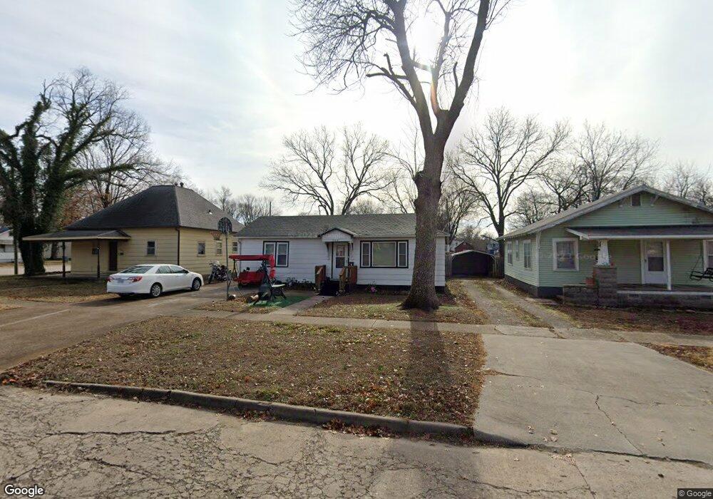 1604 Partridge Ave, Parsons, KS 67357 - photo 1