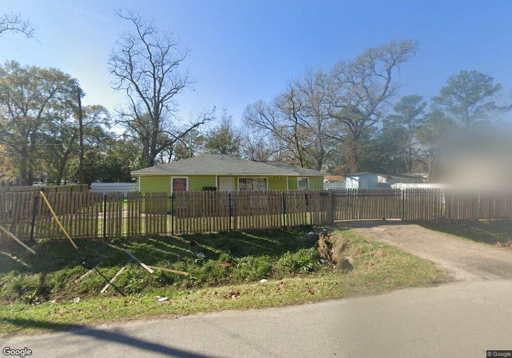 7111 Helmers St, Houston, TX 77022 - photo 1
