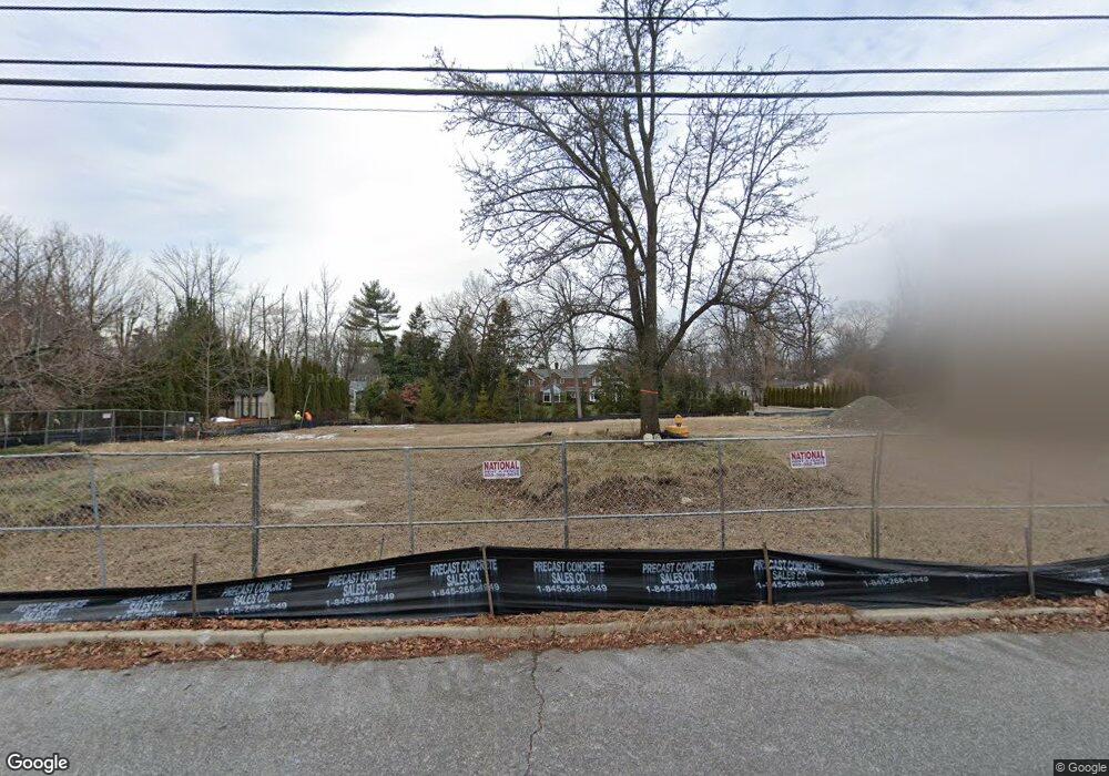 114 Roberts Rd, Englewood Cliffs, NJ 07632 - photo 1