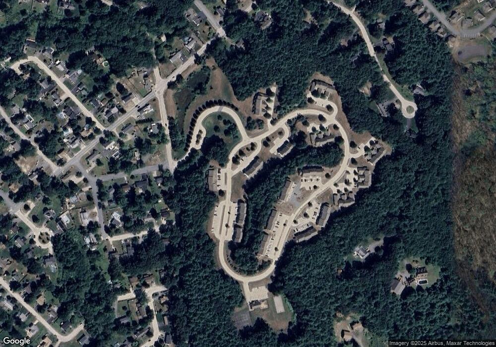 103 Overlook Cir, Hudson, NH 03051 - photo 1