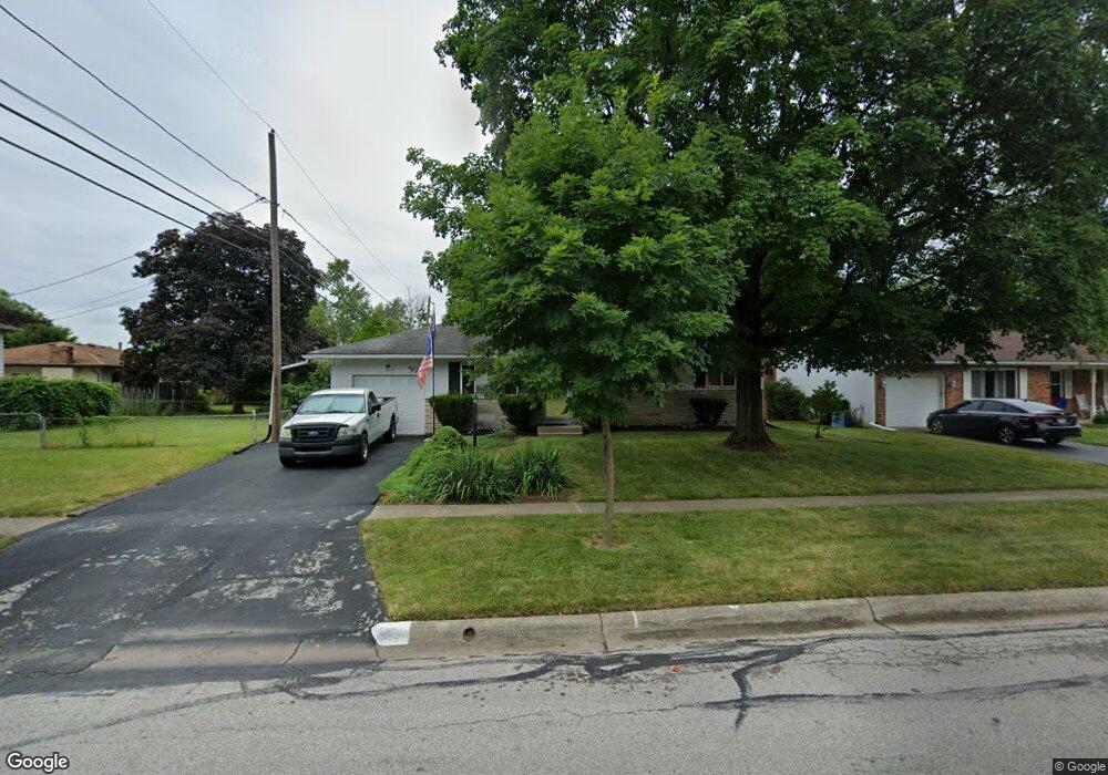 5665 Satinwood Dr, Columbus, OH 43229 - photo 1