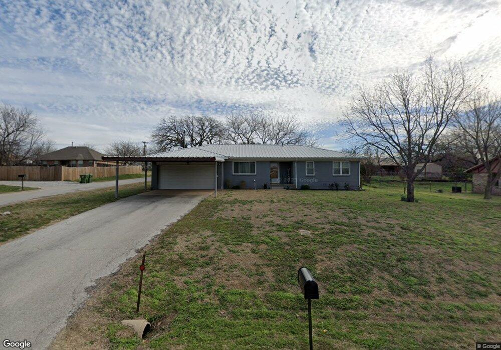 624 N Avenue A, Springtown, TX 76082 - photo 1