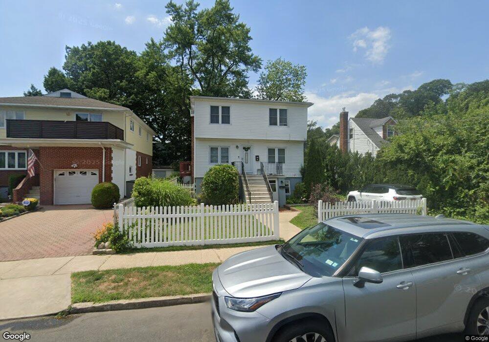 57 Juniper Rd unit 2, Port Washington, NY 11050 - photo 1