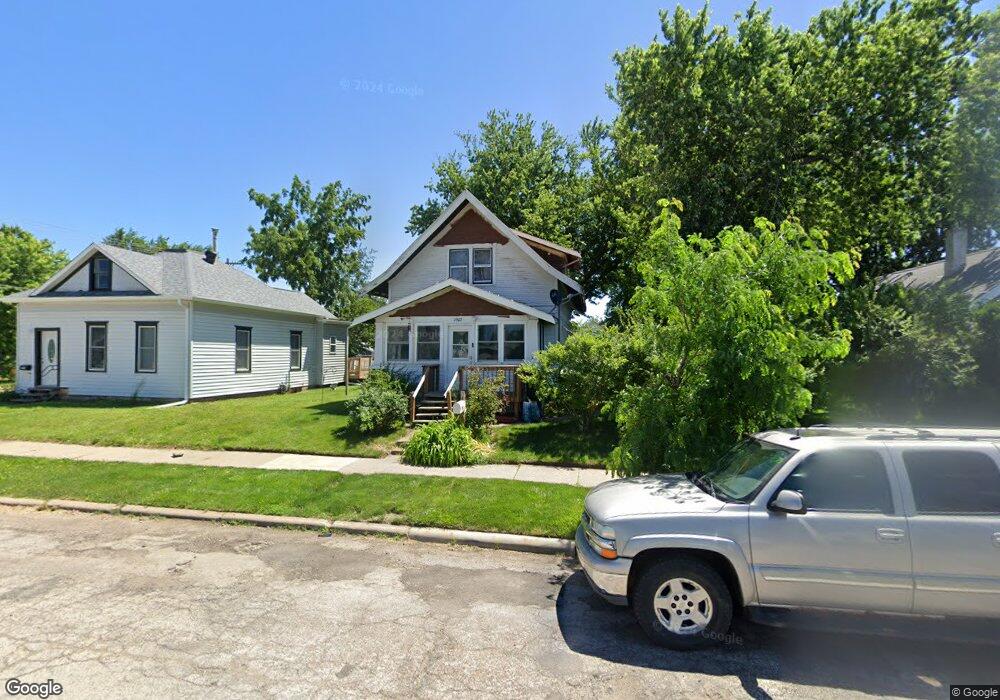 1507 K St SW, Cedar Rapids, IA 52404 - photo 1