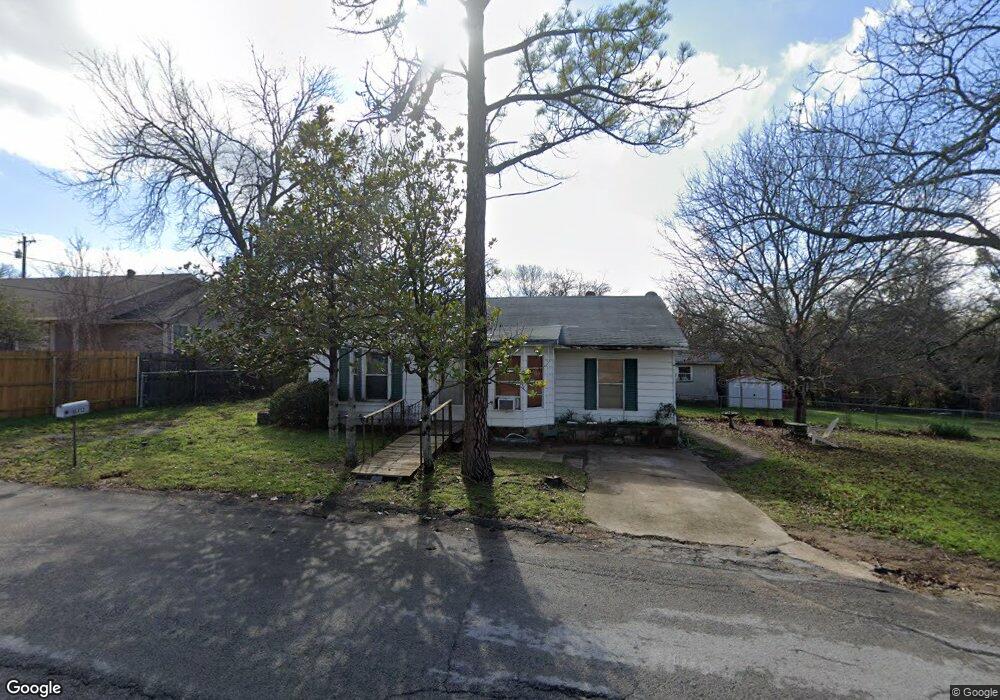 312 E 4th St, Weatherford, TX 76086 - photo 1