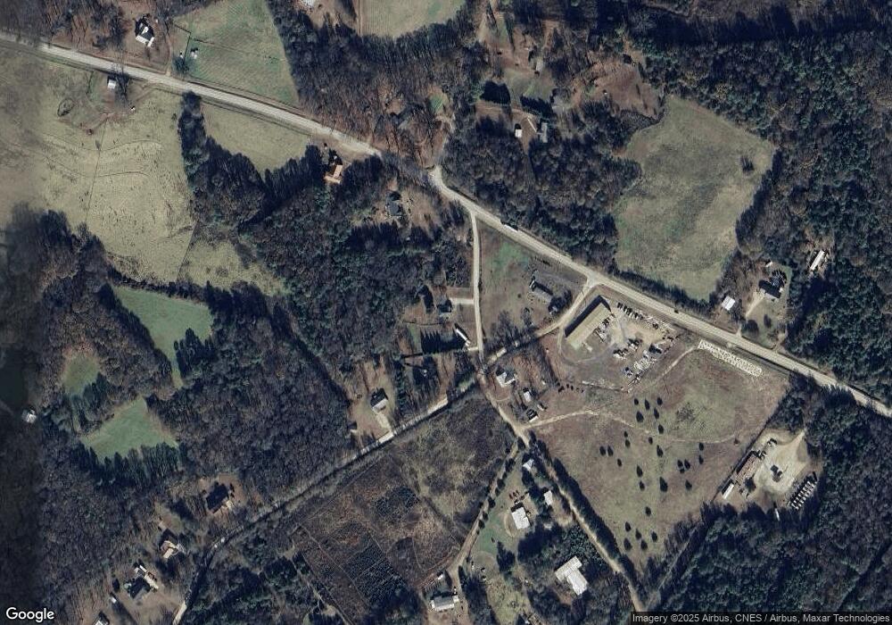 885 Hayes Rd, Carnesville, GA 30521 - photo 1