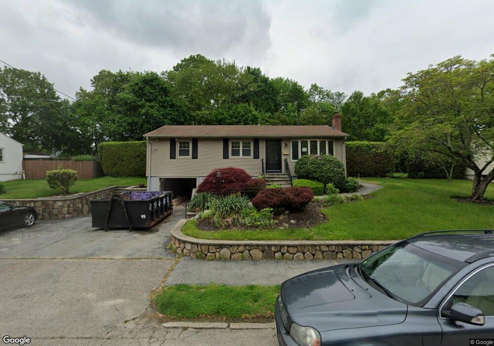 61 Lake Garden Dr, Cranston, RI 02920 - photo 1