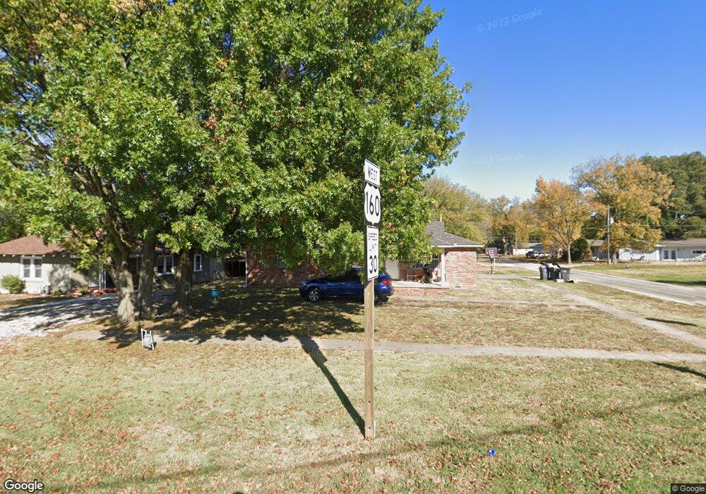 217 E 4th St, Altamont, KS 67330 - photo 1