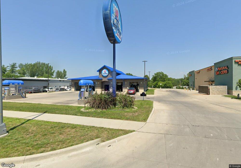 5414 University Ave, Cedar Falls, IA 50613 - photo 1