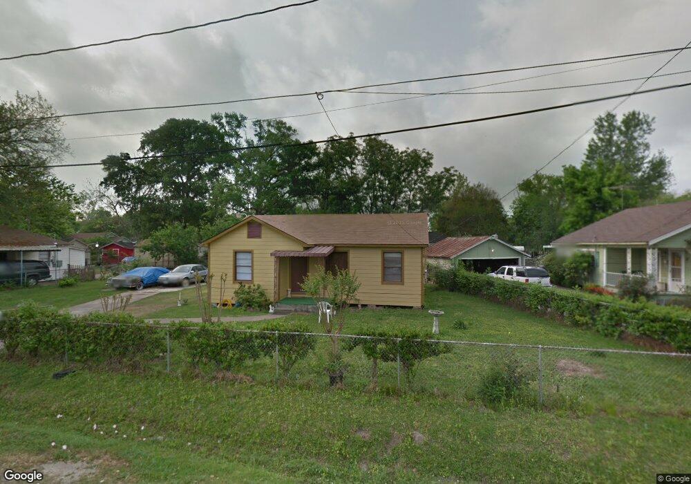 104 Burress St, Houston, TX 77022 - photo 1