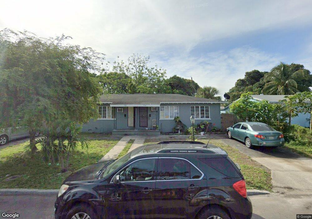 720 43rd St, West Palm Beach, FL 33407 - photo 1