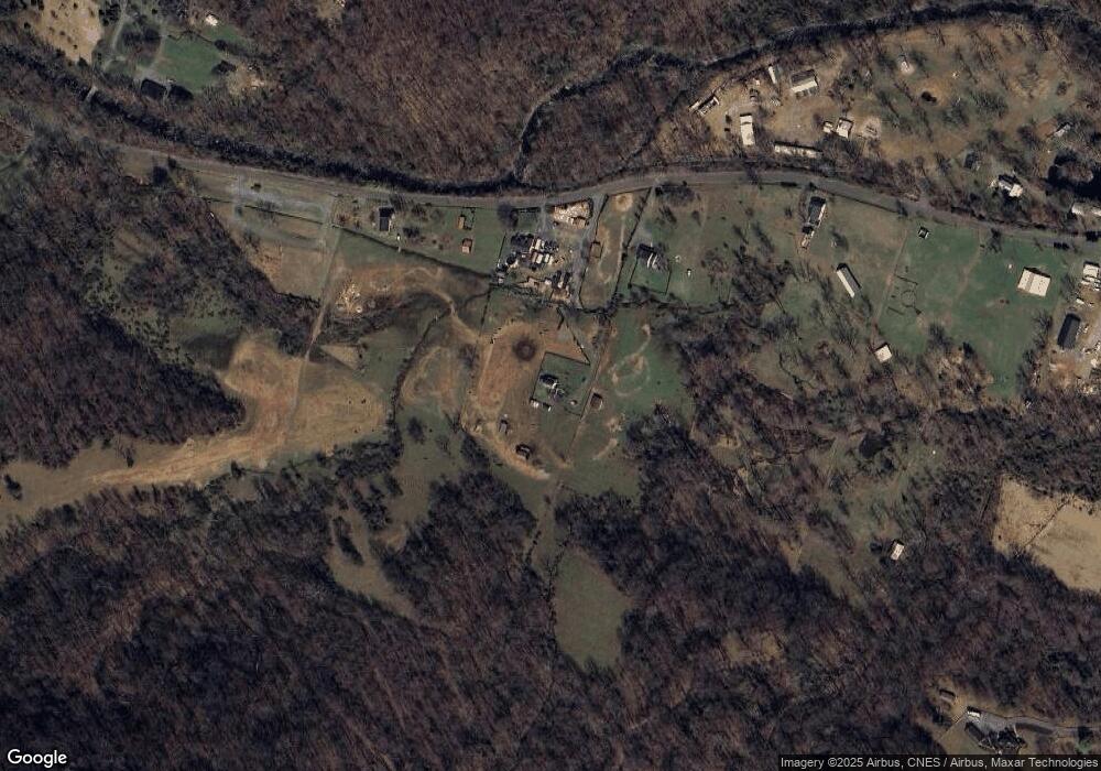 2369 Nethers Rd, Sperryville, VA 22740 - photo 1